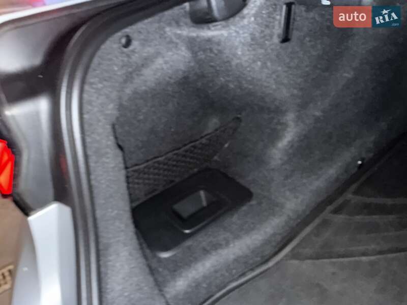 Седан BMW 5 Series 2017 в Львове