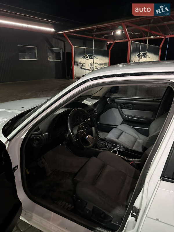 Седан BMW 5 Series 1990 в Яворове