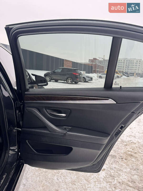 Седан BMW 5 Series 2010 в Хмельницком