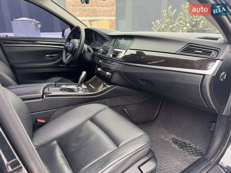 Седан BMW 5 Series 2010 в Хмельницком