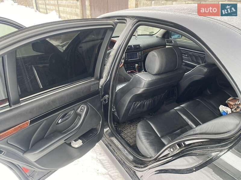 Седан BMW 5 Series 2003 в Ровно