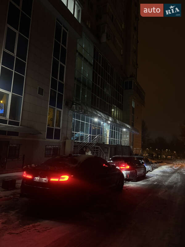 Седан BMW 5 Series 2018 в Киеве