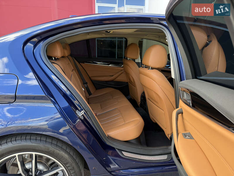 Седан BMW 5 Series 2018 в Киеве фото 25 Седан BMW 5 Series 2018 в Киеве
