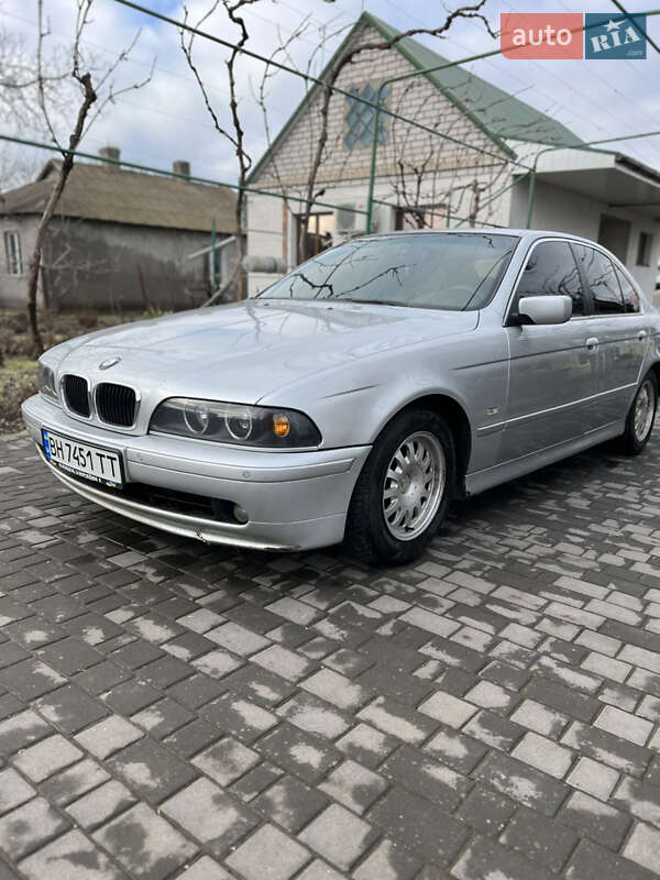 Седан BMW 5 Series 2002 в Миколаєві