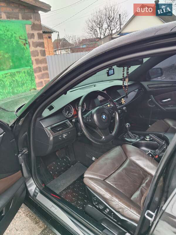 Седан BMW 5 Series 2005 в Никополе