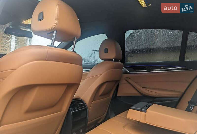 Седан BMW 5 Series 2018 в Киеве