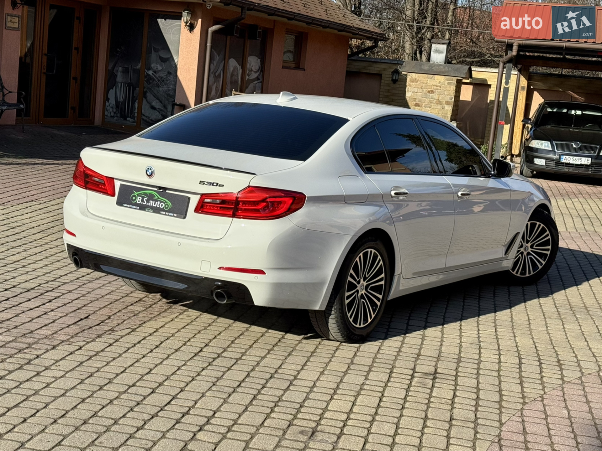 2018 BMW 5er - мініатюра 2