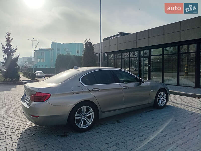 Седан BMW 5 Series 2016 в Каменец-Подольском