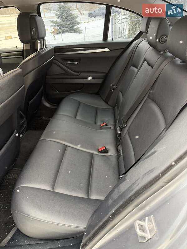 Седан BMW 5 Series 2012 в Харькове