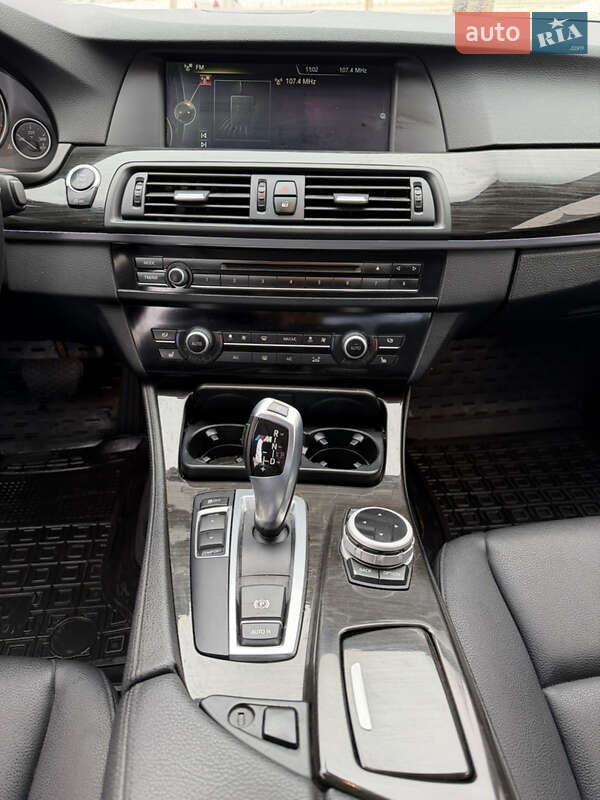 Седан BMW 5 Series 2012 в Харькове