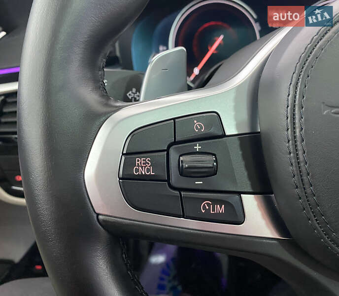 Седан BMW 5 Series 2017 в Львове