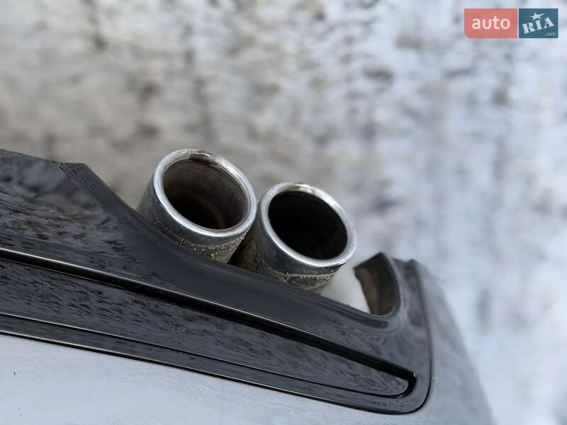 Седан BMW 5 Series 2015 в Львові