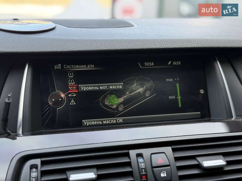 Седан BMW 5 Series 2015 в Львові