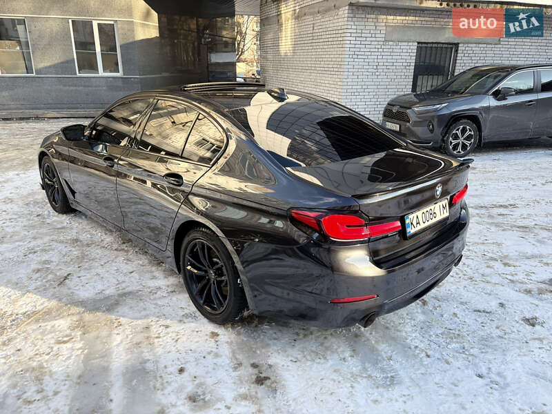 Седан BMW 5 Series 2018 в Киеве