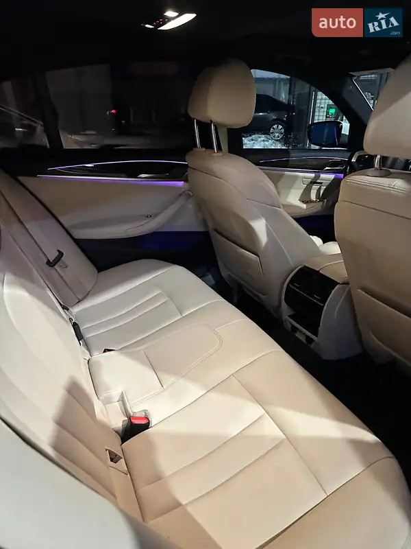 BMW 5 Series 2018 VIN WBAJA9C56JB249953 фото оголошення 17 з 67