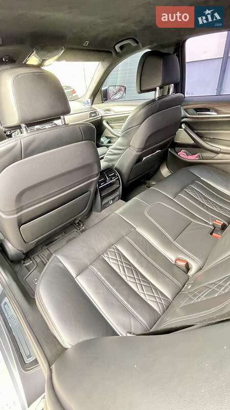 Седан BMW 5 Series 2017 в Бурштыне
