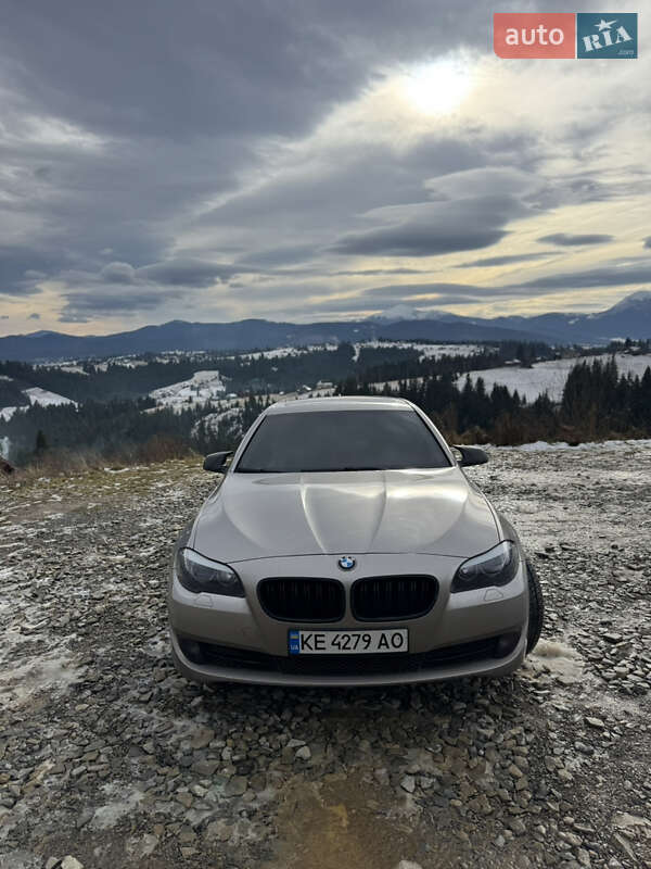 Седан BMW 5 Series 2013 в Каменском