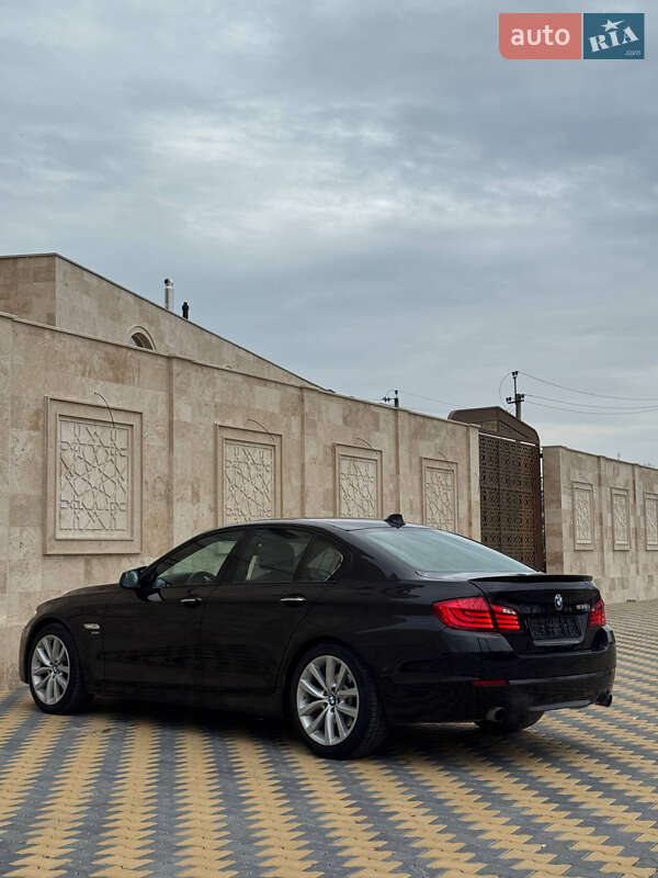 Седан BMW 5 Series 2010 в Одессе