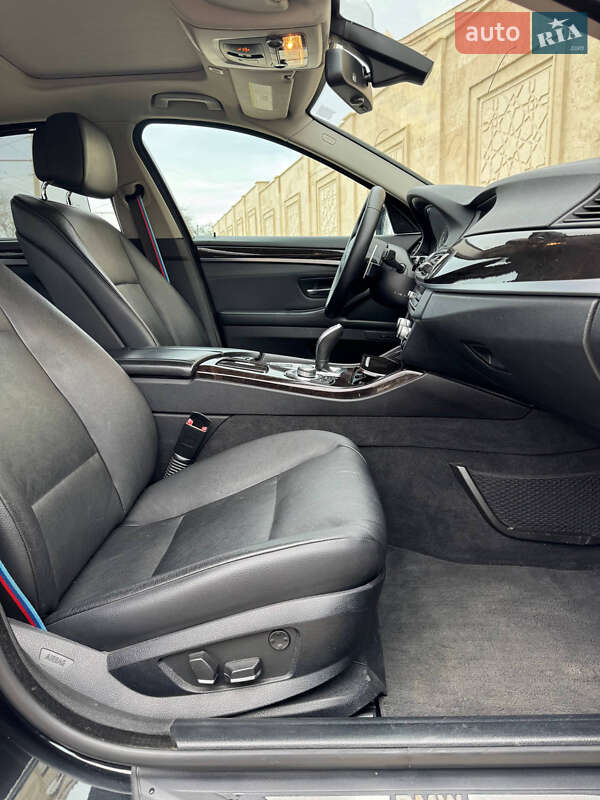 Седан BMW 5 Series 2010 в Одессе