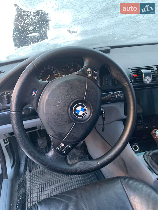 Седан BMW 5 Series 1997 в Киеве