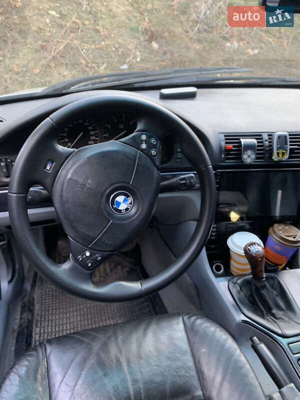 Седан BMW 5 Series 1997 в Киеве
