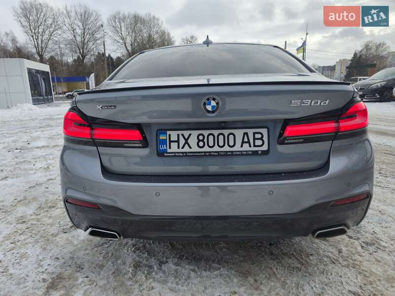 Седан BMW 5 Series 2017 в Хмельницком