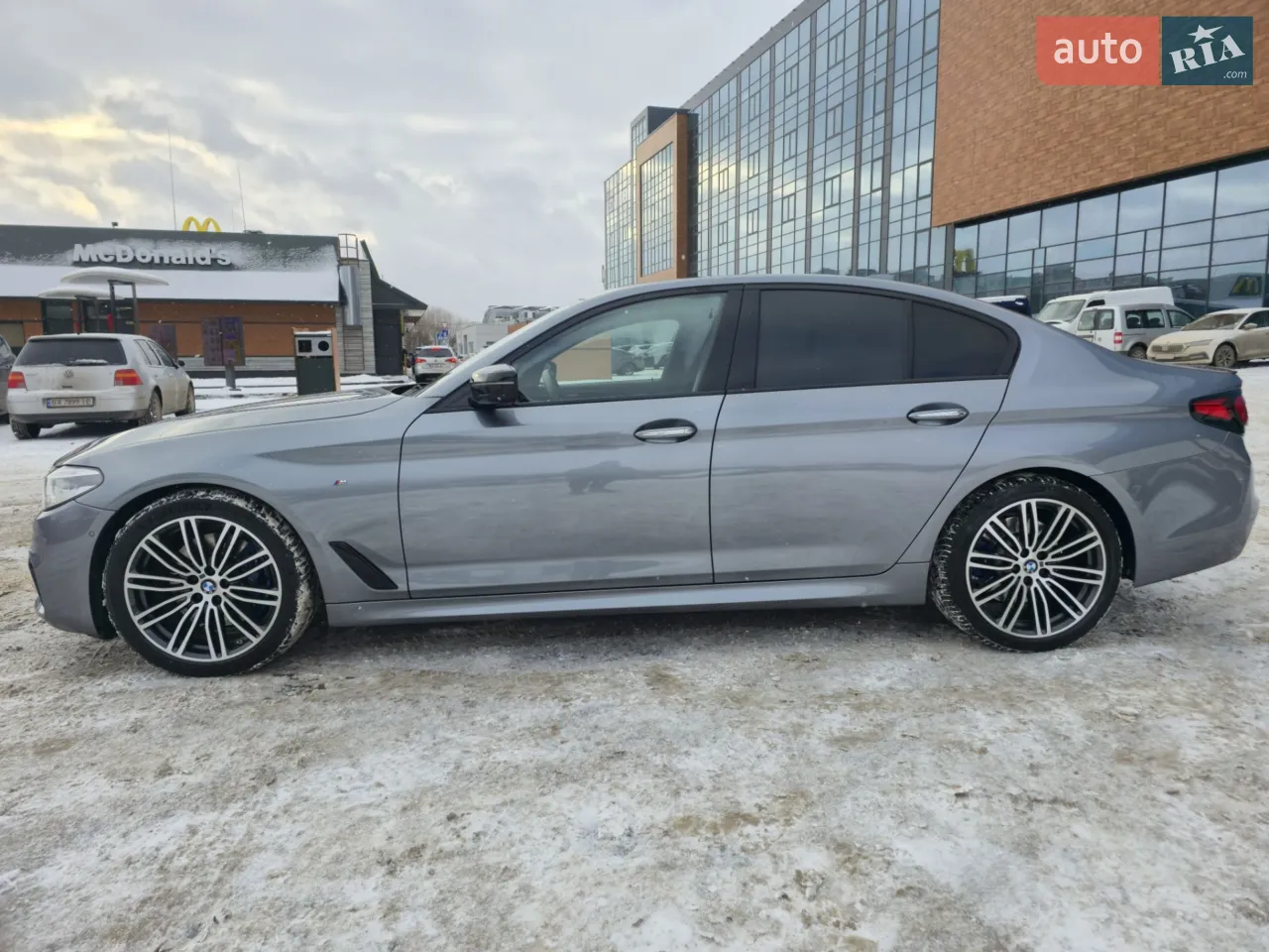 2017 BMW 5er - мініатюра 31