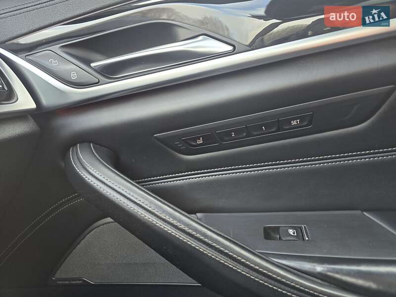 Седан BMW 5 Series 2017 в Хмельницком