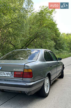 Седан BMW 5 Series 1992 в Ковеле