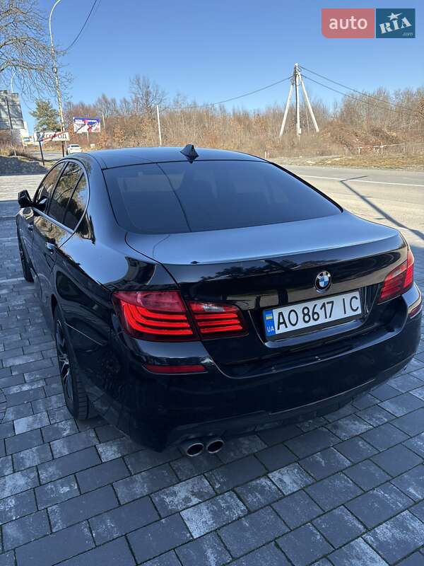 Седан BMW 5 Series 2014 в Ужгороде