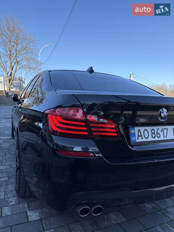 Седан BMW 5 Series 2014 в Ужгороде