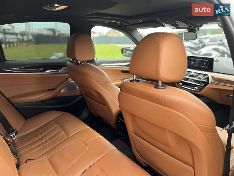 Седан BMW 5 Series 2017 в Львове фото 33 Седан BMW 5 Series 2017 в Львове