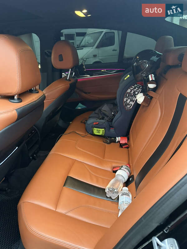 Седан BMW 5 Series 2018 в Киеве фото 12 Седан BMW 5 Series 2018 в Киеве