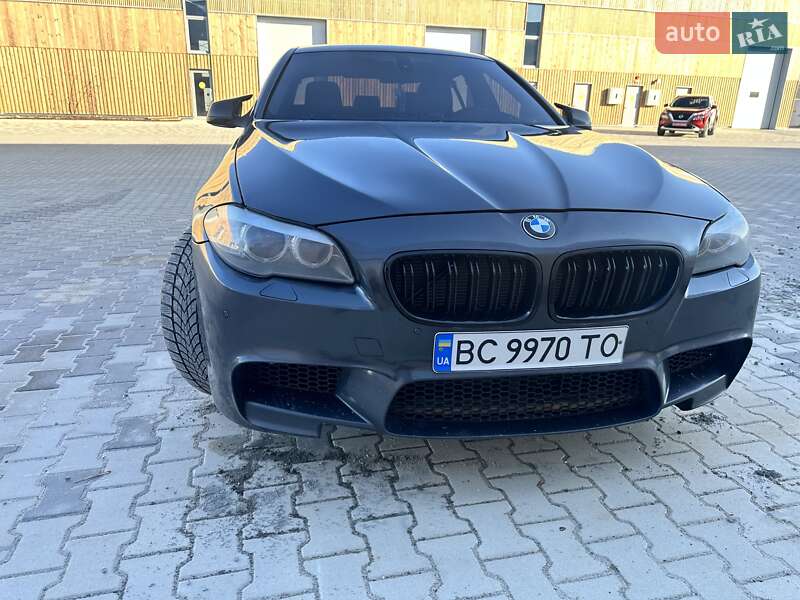 Седан BMW 5 Series 2012 в Львове