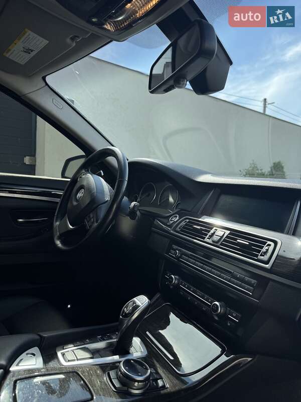 Седан BMW 5 Series 2014 в Кропивницком