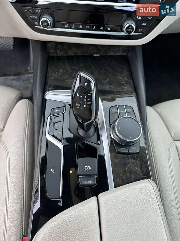 Седан BMW 5 Series 2017 в Львове фото 25 Седан BMW 5 Series 2017 в Львове