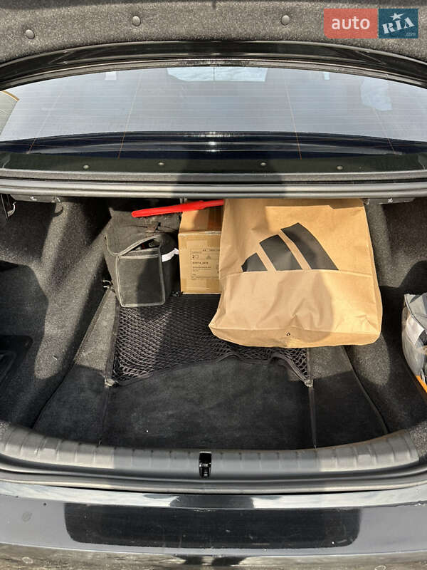 Седан BMW 5 Series 2017 в Львове фото 34 Седан BMW 5 Series 2017 в Львове