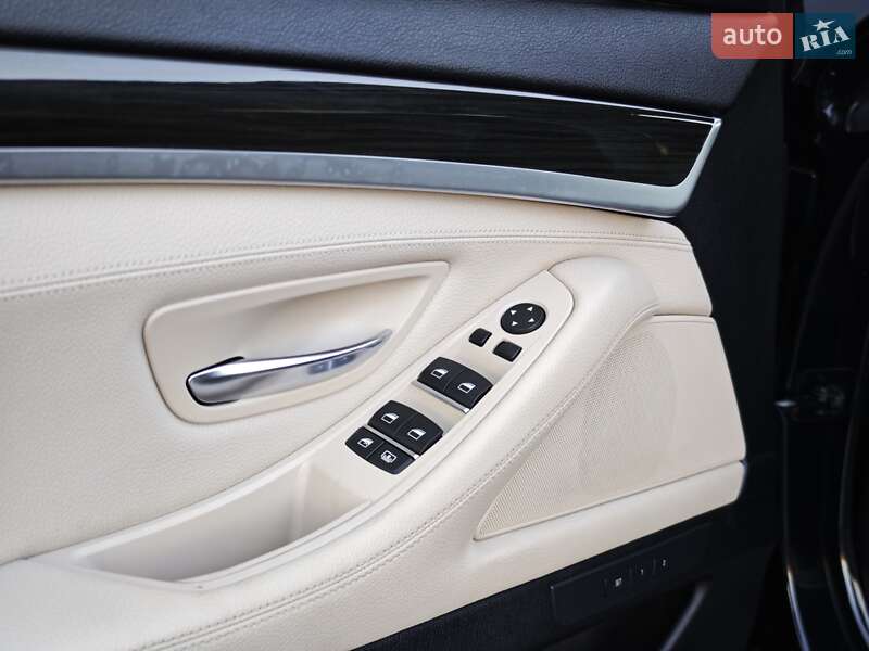 Седан BMW 5 Series 2016 в Луцке