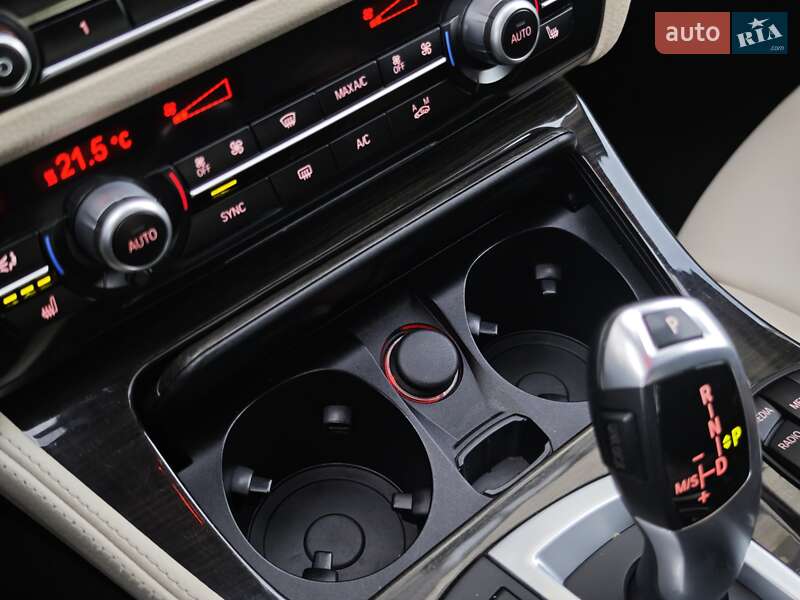 Седан BMW 5 Series 2016 в Луцке