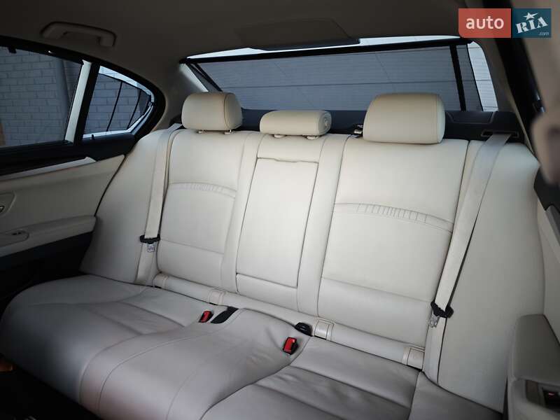 Седан BMW 5 Series 2016 в Луцке