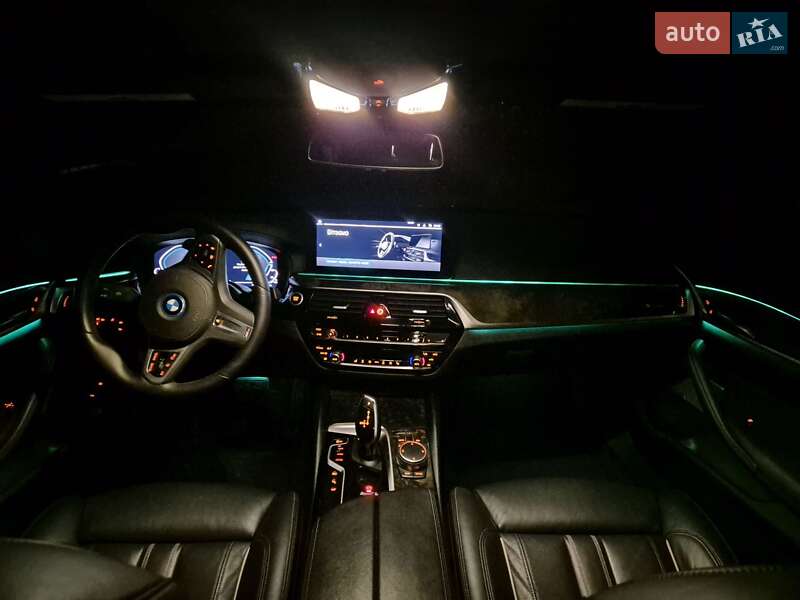 Седан BMW 5 Series 2020 в Ужгороде
