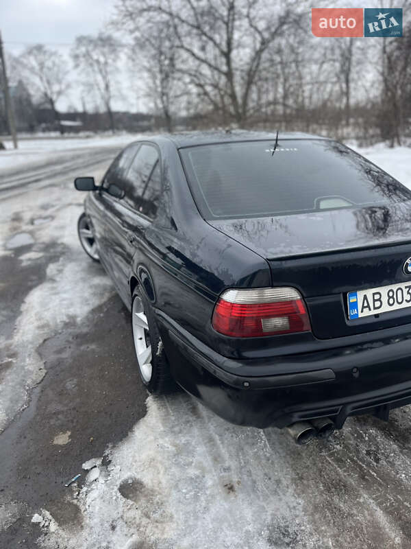 Седан BMW 5 Series 2003 в Попельне