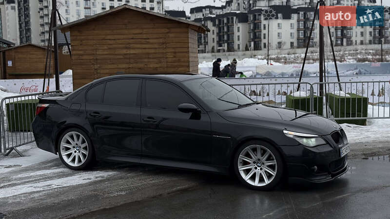 Седан BMW 5 Series 2003 в Киеве