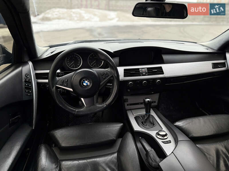 Седан BMW 5 Series 2003 в Киеве