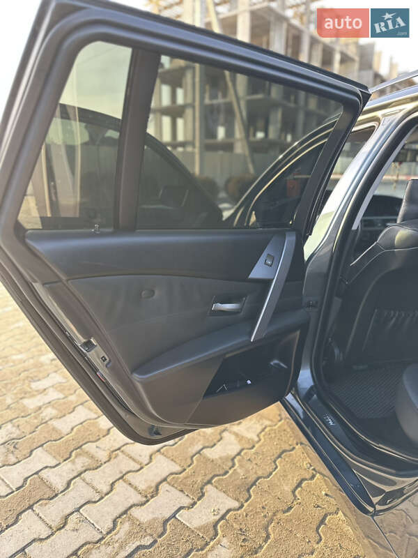 Универсал BMW 5 Series 2005 в Городке