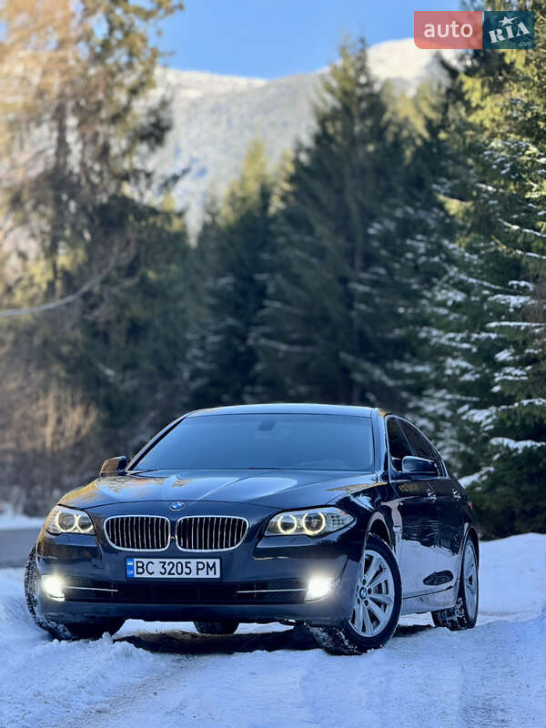 Седан BMW 5 Series 2012 в Межгорье фото 24 Седан BMW 5 Series 2012 в Межгорье