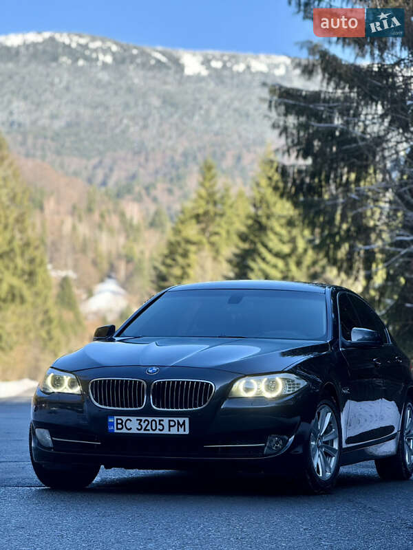 Седан BMW 5 Series 2012 в Межгорье фото 39 Седан BMW 5 Series 2012 в Межгорье
