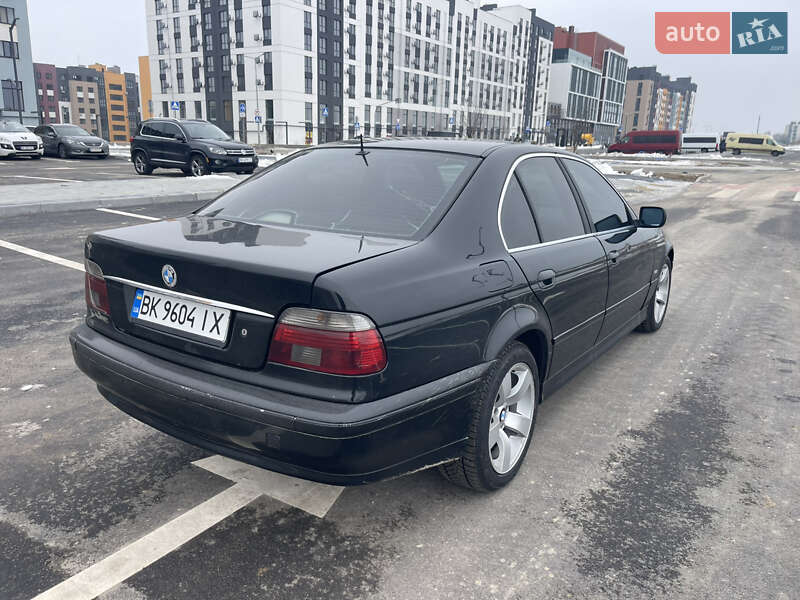 Седан BMW 5 Series 2001 в Ровно