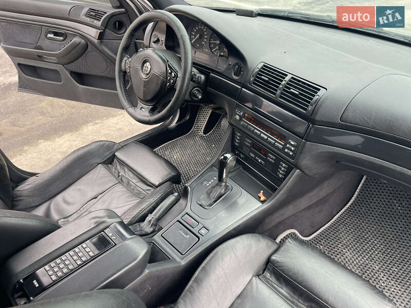 Седан BMW 5 Series 2001 в Ровно