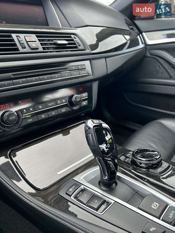 Седан BMW 5 Series 2015 в Ивано-Франковске
